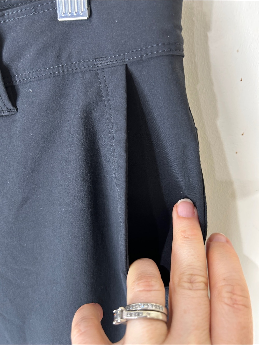 REI Co-op Sahara Women’s Convertible Roll-Up Trail Pants Black Size 6 - Picture 6 of 15